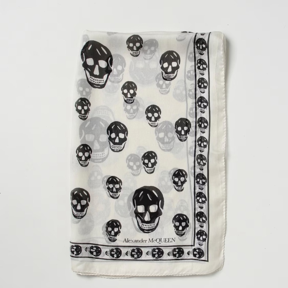 Alexander McQueen Ivory and Black Skull Scarf